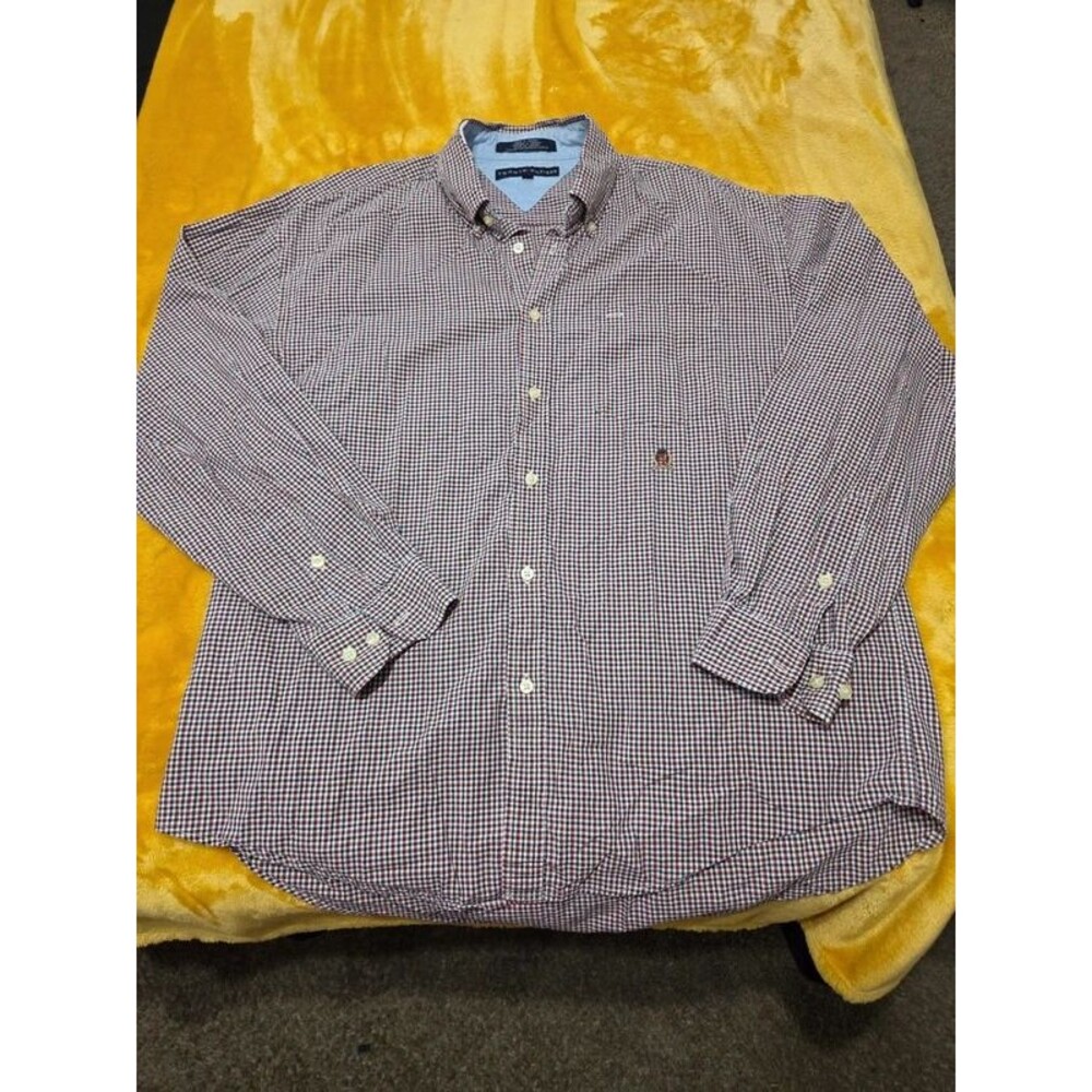 Tommy Hilfiger button down checkered long sleeve shirt size large